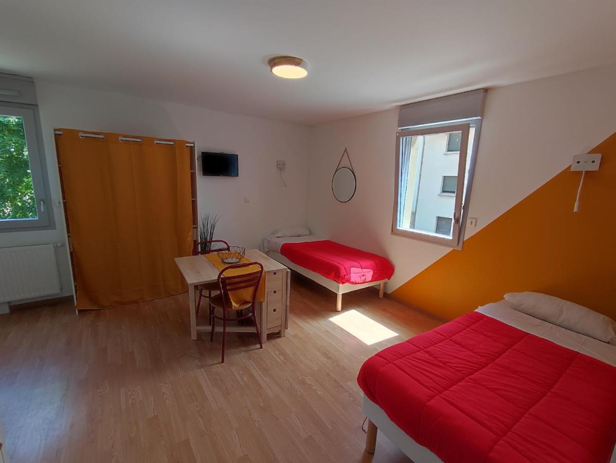 Appart Hotel Du Pays De Roquefort Saint-Affrique Ngoại thất bức ảnh