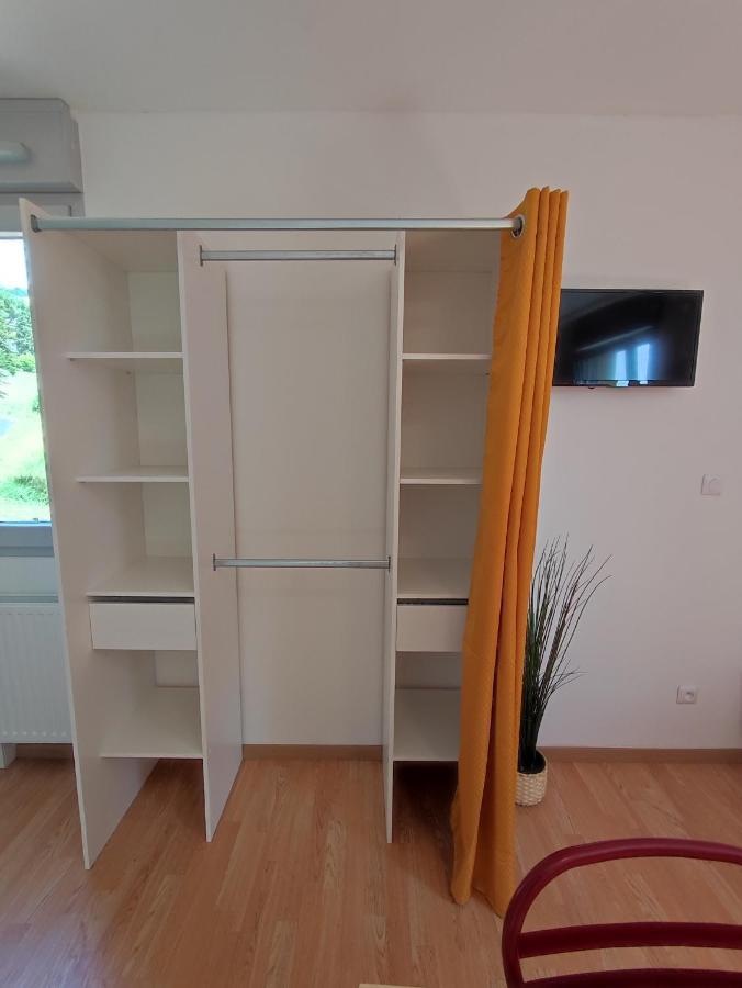Appart Hotel Du Pays De Roquefort Saint-Affrique Ngoại thất bức ảnh